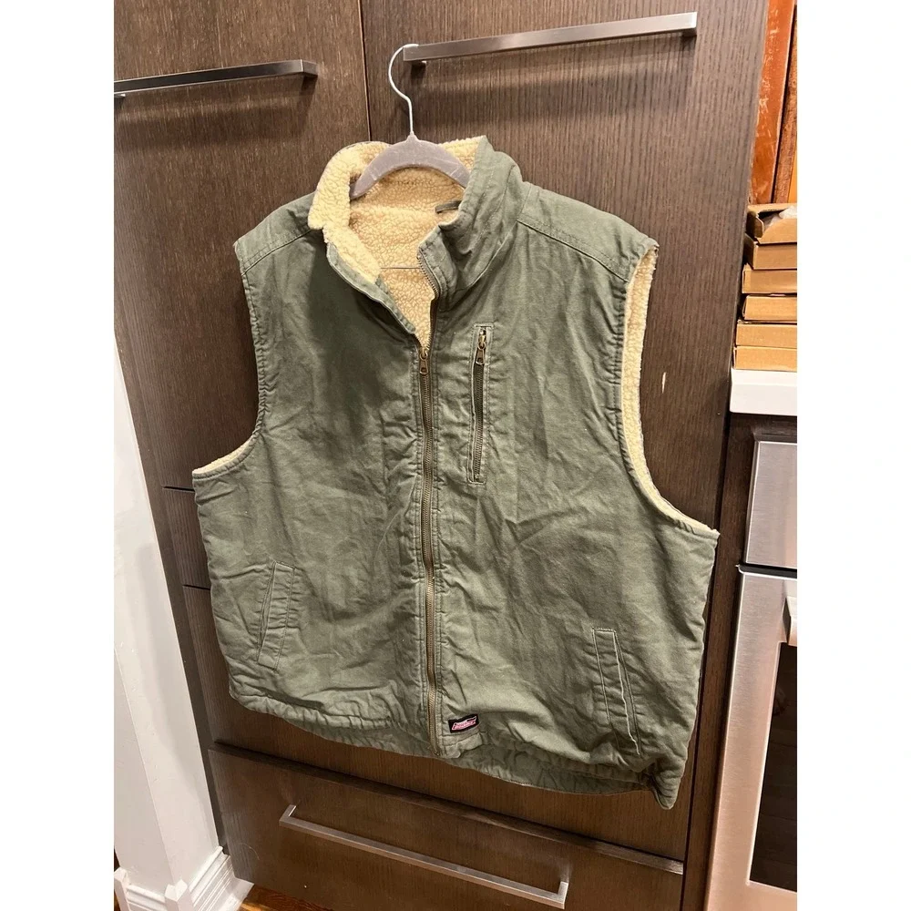 Dickies Men's Duck Sherpa Lined‎ Vest with a full green 2XL